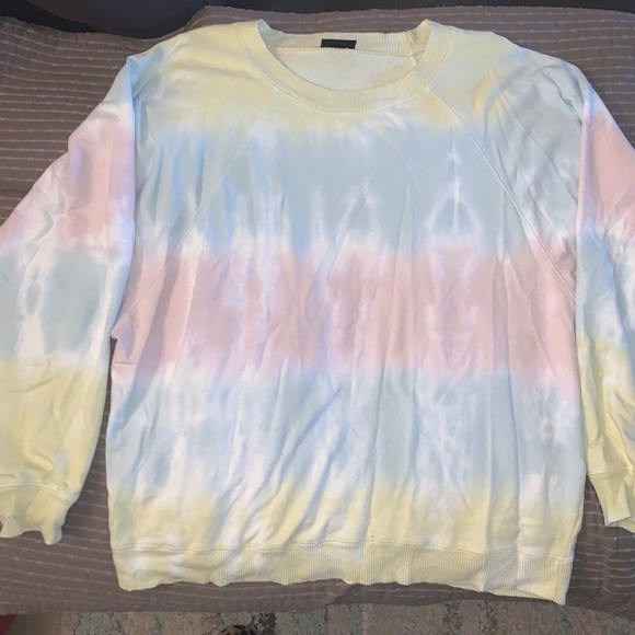 Last 2!! Limeade French Terry Tie Dye Raglan - Picture 7 of 13